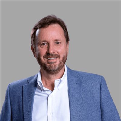 Prof. Marcos Fava Neves